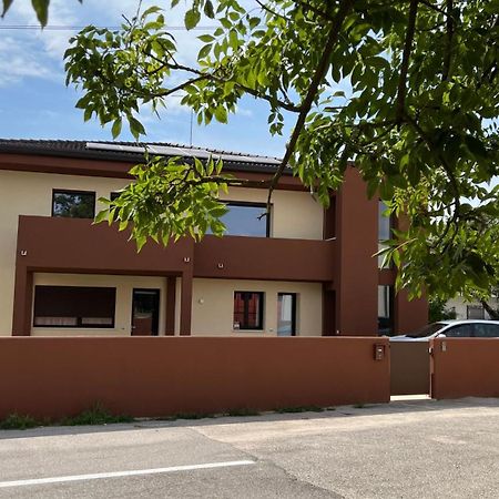 Vive Apartments Visit Veneto Express كاستيلفرانكو فينيتو المظهر الخارجي الصورة